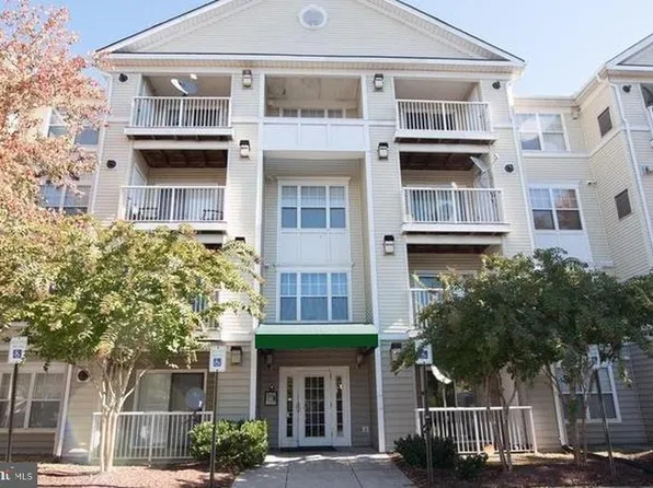 14200 Farnsworth Ln APT 106, Upper Marlboro, MD 20772