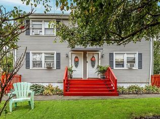 79 Sunshine Cir, Bridgeport, CT 06606