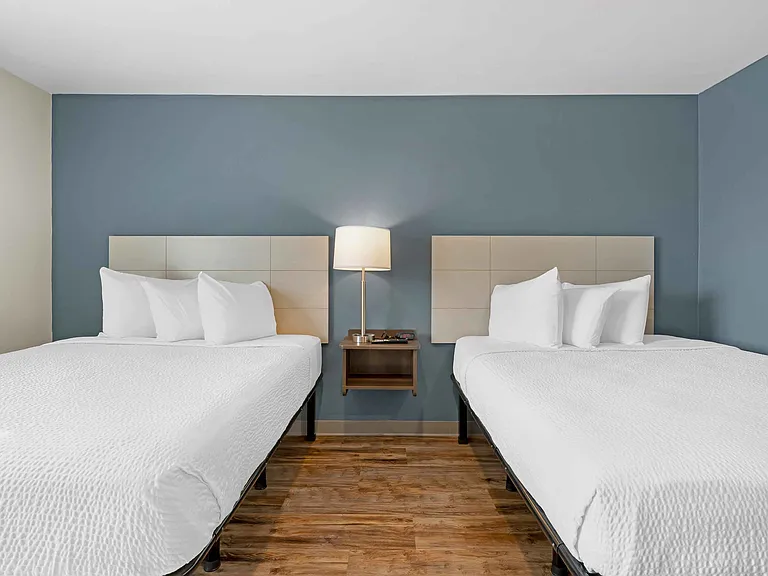 Studio Suite - 2 Queen Beds