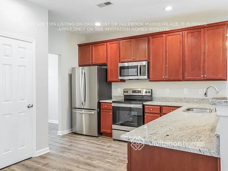 1309 Hosmer Ct — Photo 4