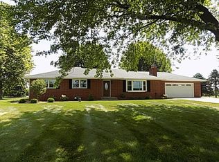 3432 E 8th Rd, Utica, IL 61373