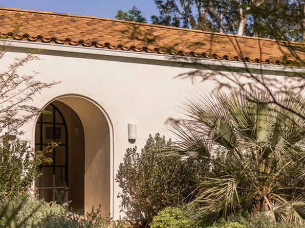 212 Copa De Oro Rd, Los Angeles, CA 90077