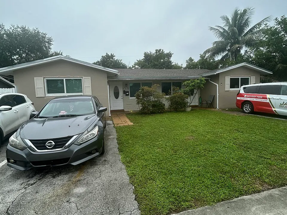 5410 NW 16th Ct