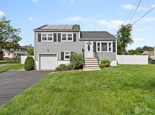 315 D St, Middlesex, NJ 08846