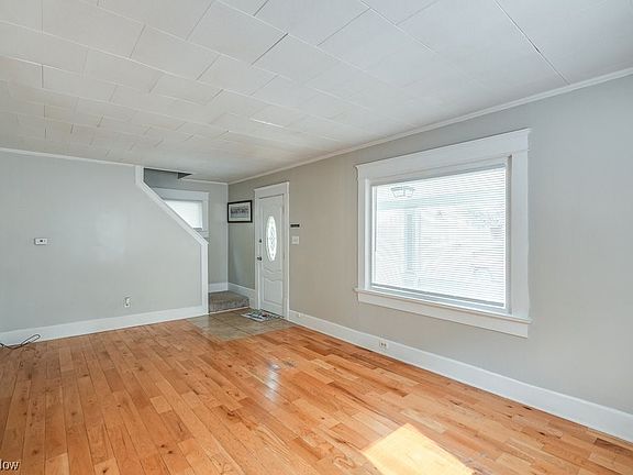 5th image of 1424 Sara Ave