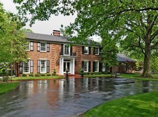 958 Tirrill Farms Rd, Saint Louis, MO 63124