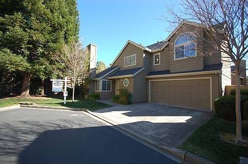 Super quiet cul-de-sac