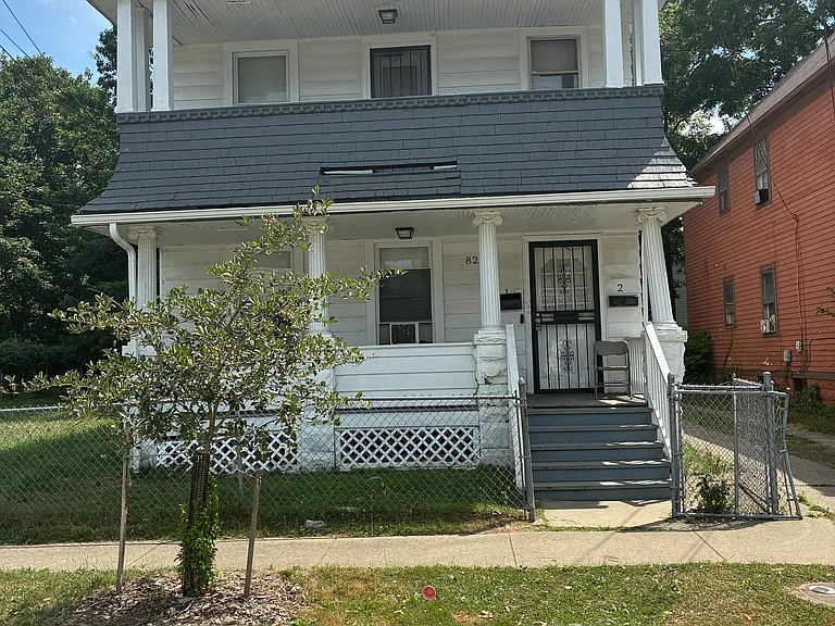 8218 Korman Ave #UP — Photo 1