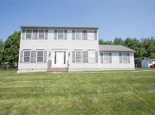 1490 Falwood Dr, Easton, PA 18040