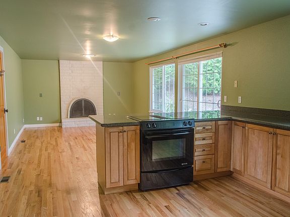 3rd image of 15622 154th Ave NE