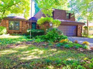 14 Interlacken Rd, Springfield, IL 62704