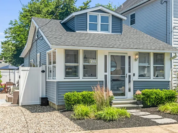 1802 Briarwood Ter, Lake Como, NJ 07719