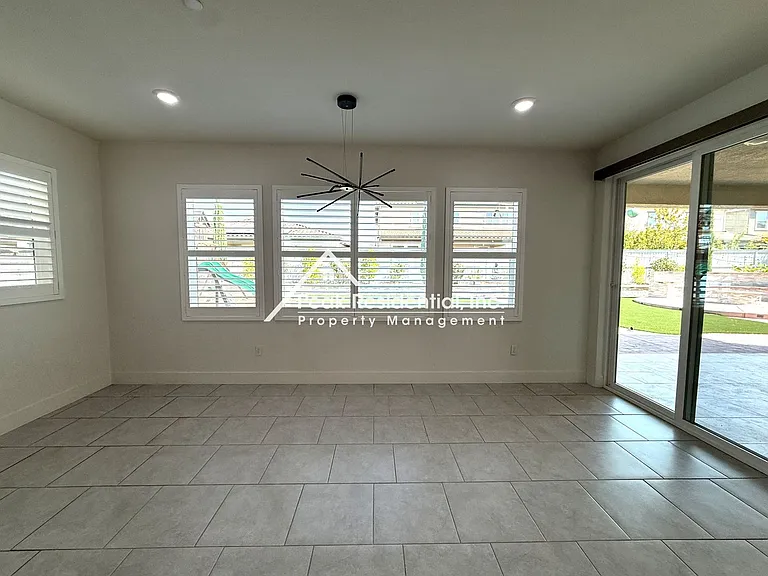3535 Heron Ct — Photo 13
