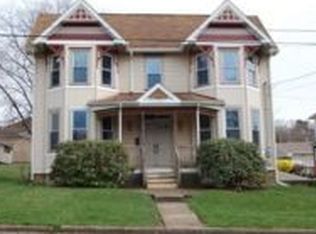 35 Highland Ave, Burgettstown, PA