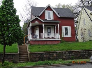 719 Oakdale St SE, Grand Rapids, MI 49507