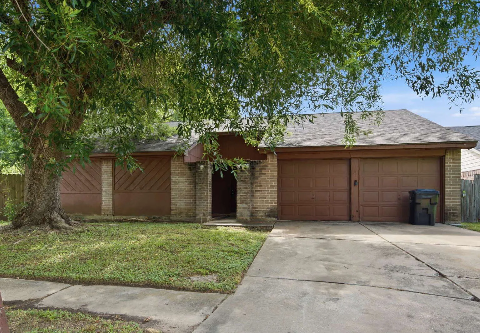 3 bed, 2.0 bath, 1510 sqft, $1,800 — Photo 2