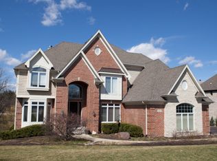 3103 Hawthorn Hill Ln, Carpentersville, IL 60110