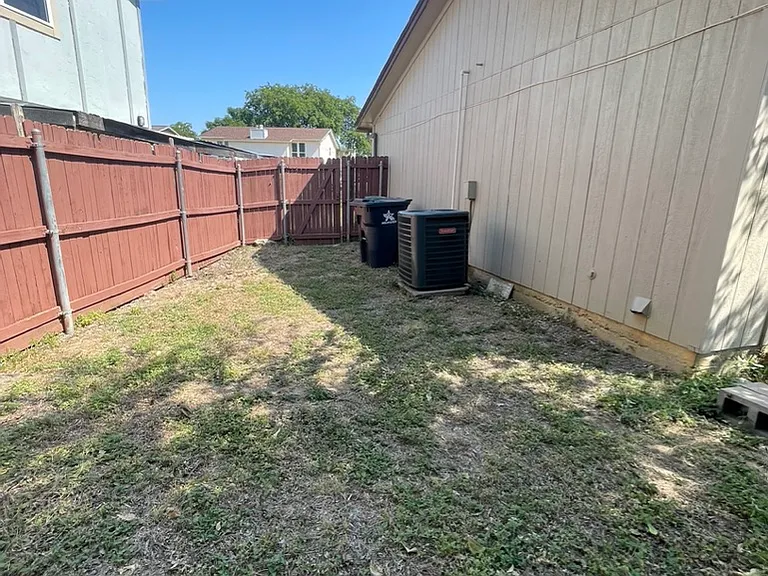 529 E Norwood Cir #529 — Photo 13