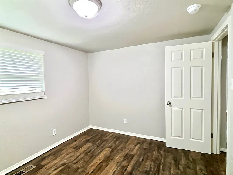 411 Palmetto St — Photo 17