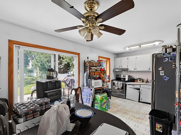 4th image of 5 Kingwood Ln