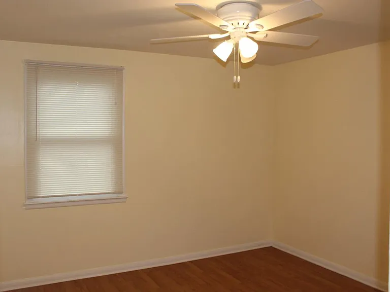 3806 Dakota Ave — Photo 15