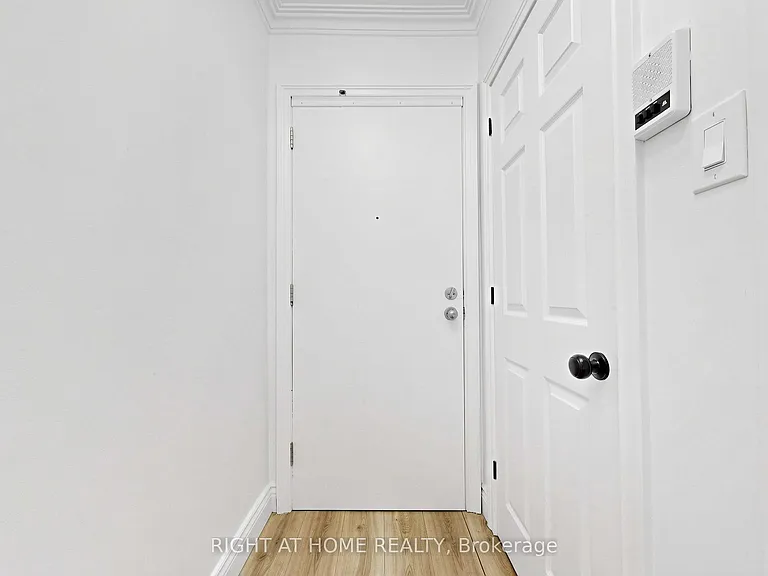 10 Wadsworth Blvd #4 — Photo 4