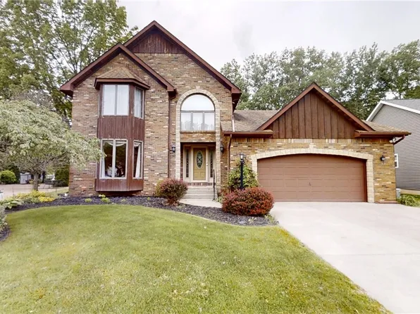 23 Forbes Ct, North Tonawanda, NY 14120