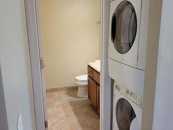 2nd image of 1013 Bayside Dr
