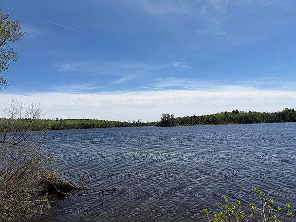 2nd image of 458 Manhanock Pond Road
