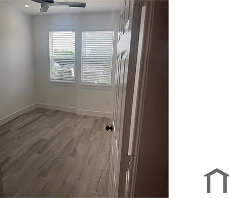 5027 Willow Glen Dr — Photo 17