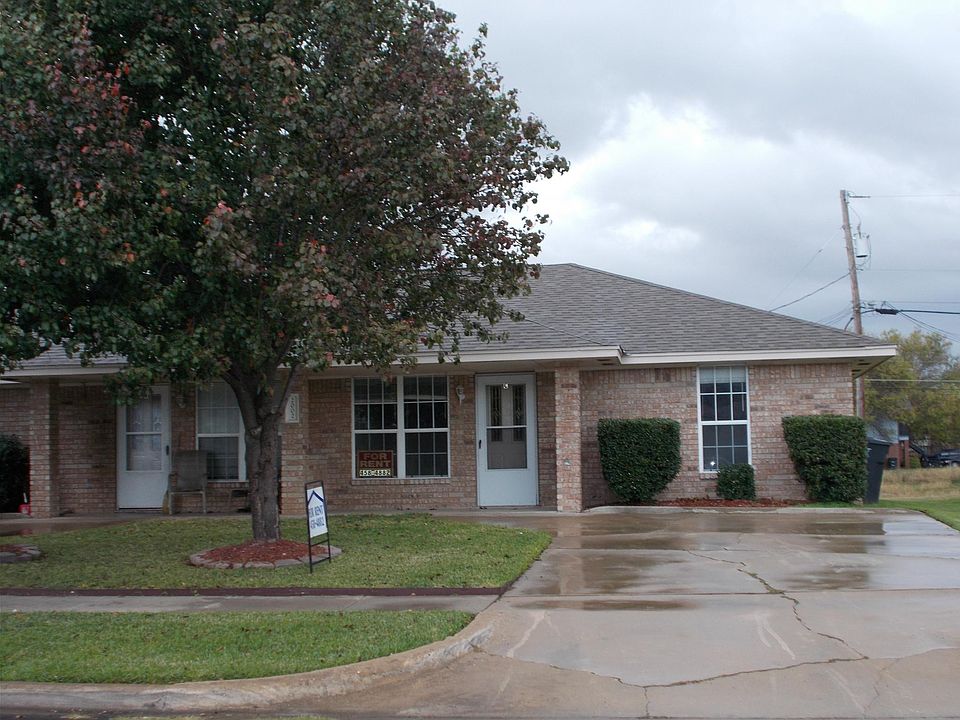 1st image of 2002 Windward Dr APT B