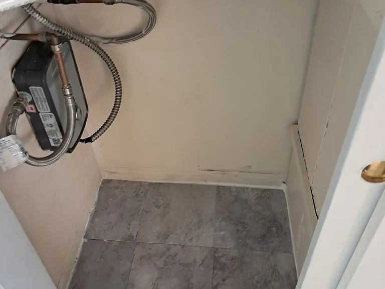 1915 Rodman St #1 — Photo 7