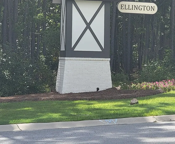 426 Eclipse Ln — Photo 3