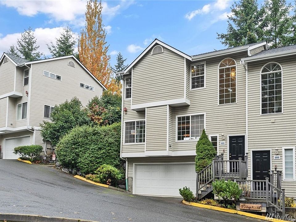 Welcome to Simonds Estates with a great & convenient location... Northshore School District!  Attached two-car garage.