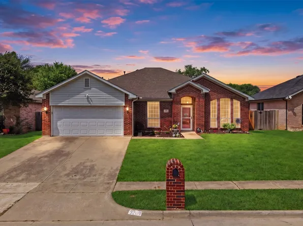 3209 Palos Verdes Dr, Corinth, TX 76210