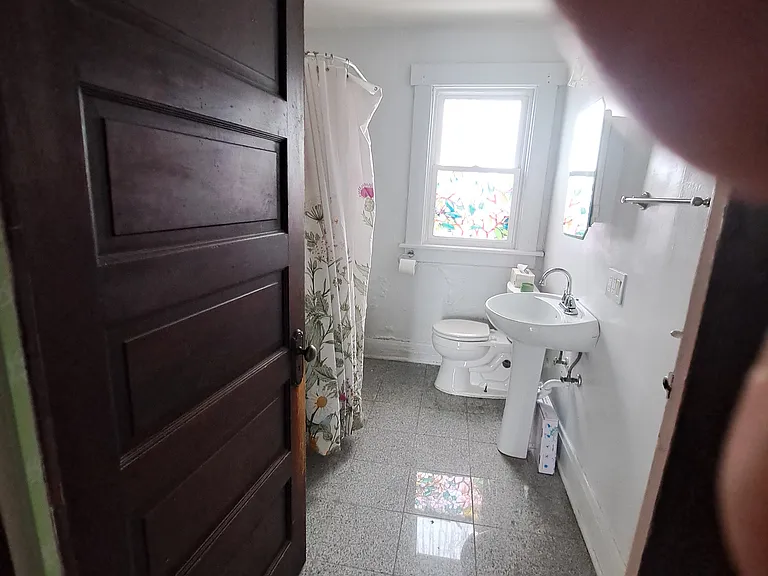 293 E Northwood Ave — Photo 8