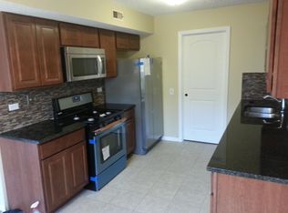1703 Zeppelin Dr, Hanover Park, IL