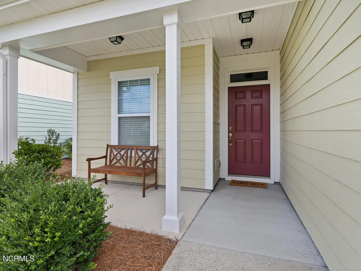 3 bed, 3.0 bath, $3,000 — Photo 2