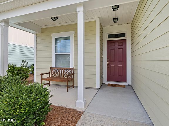 2nd image of 3220 Inland Cove Dr