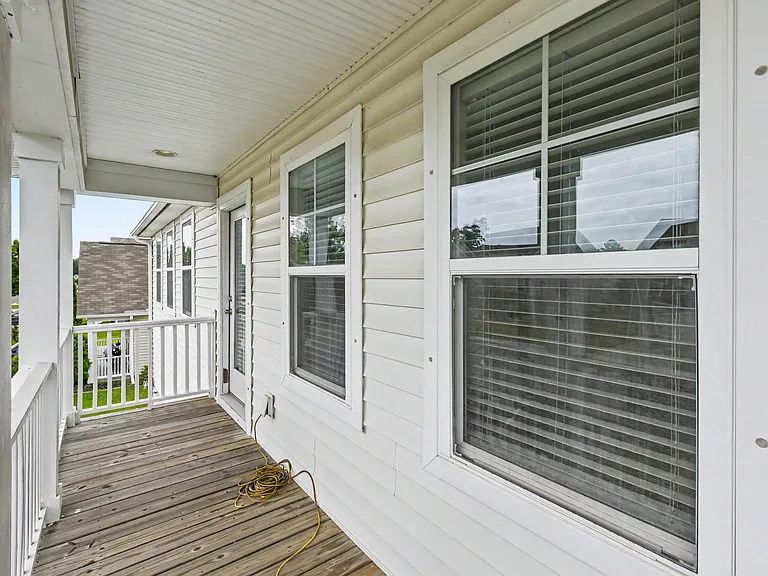 403 Eva St — Photo 28
