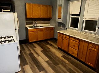 1421 Chestnut St, Rockford, IL 61102