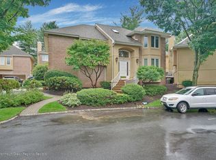 30 La Jolla Ct, Holmdel, NJ 07733