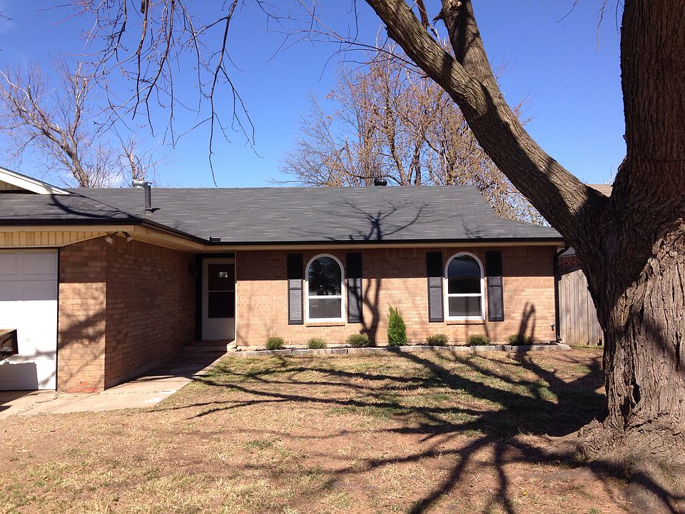 1st image of 909 Brookhurst Blvd
