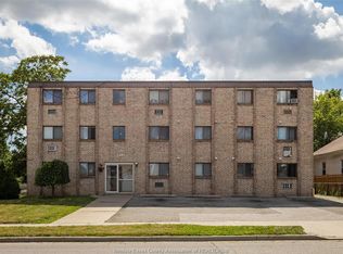 591 Wellington Ave #304, Windsor, ON N9A 5J3