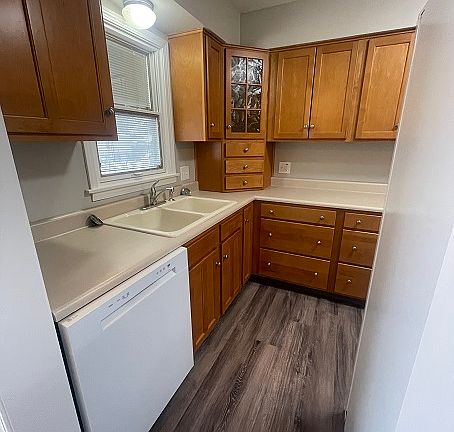 4th image of 4875 Burgis Ave SE
