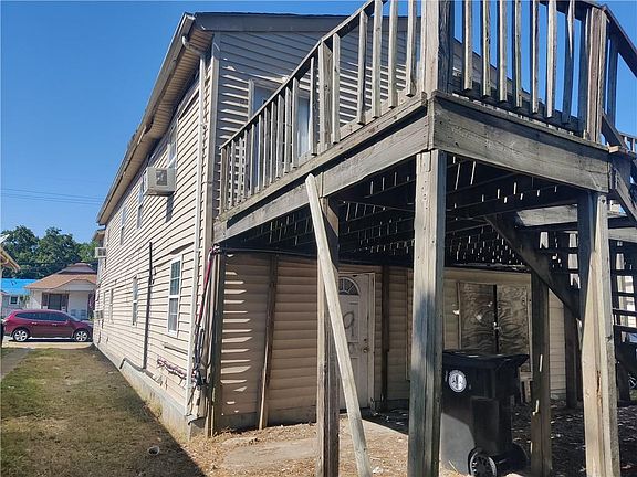 3rd image of 4023-25 Monroe St