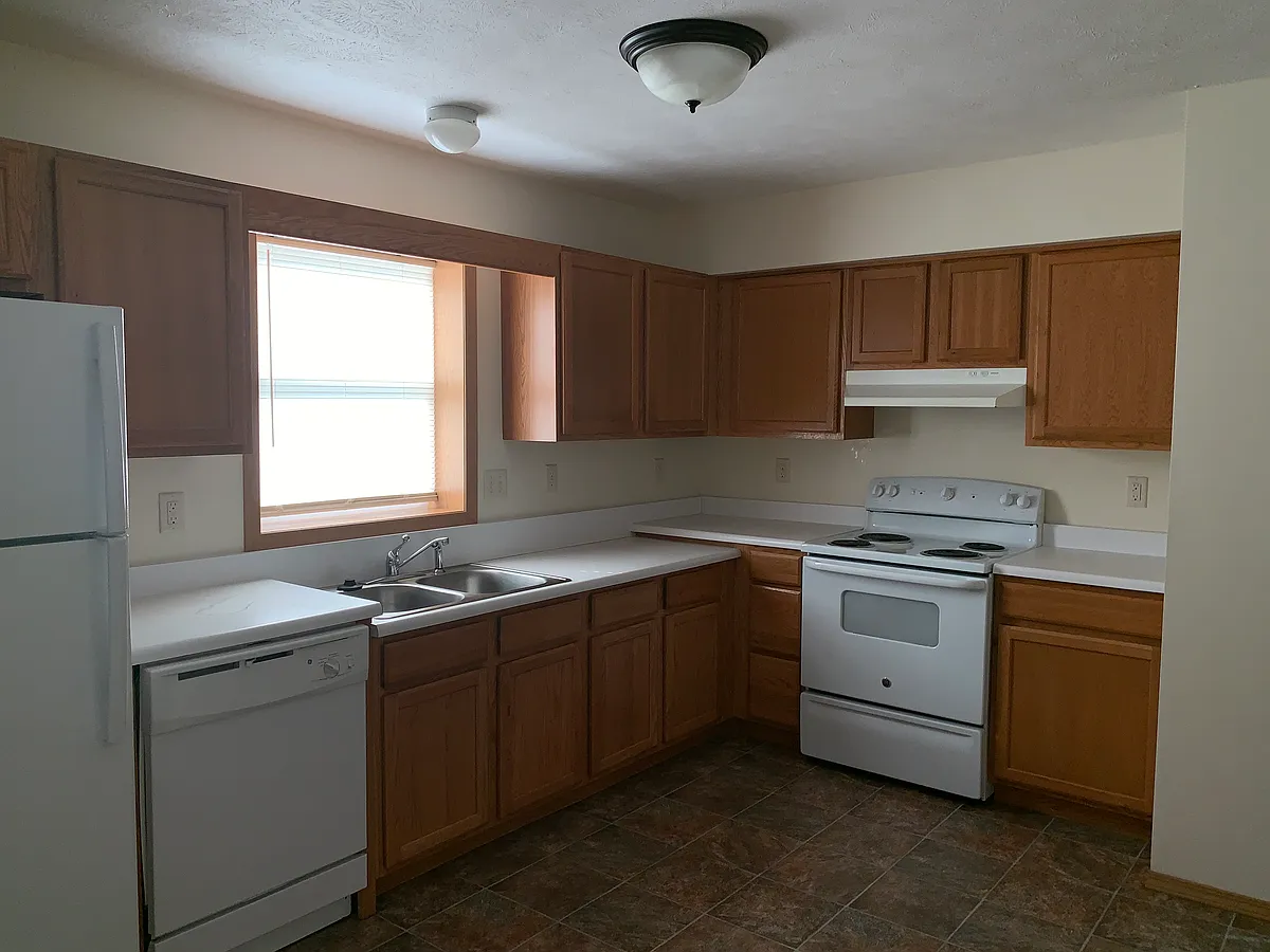 Building Photo - 105 Kennebeck Ct #2
