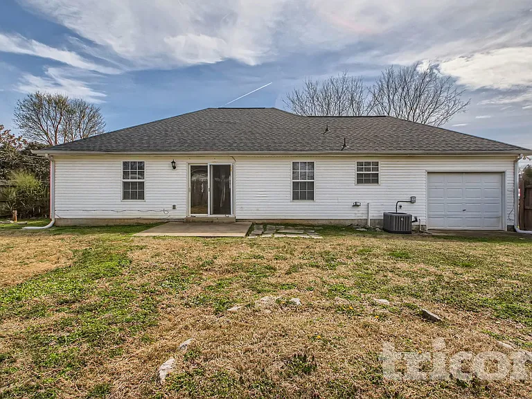 128 Royal Garden Dr — Photo 17
