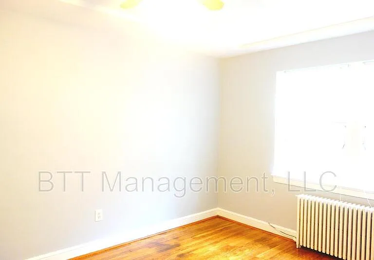 8409 Greenwood Ave #1 — Photo 11