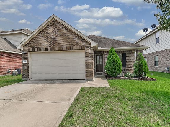 2nd image of 3043 Boxwood Springs Ln